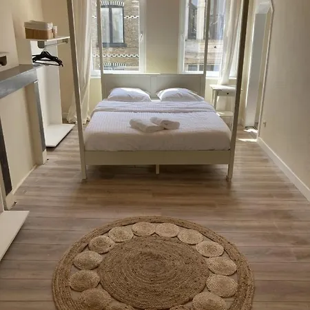 Casa de Férias Maison Martha - Sauna En Jacuzzi - 12 Personen Ostend